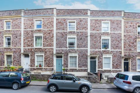 Garden Flat, 11 Bellevue Crescent, Bristol, BS8 4TE