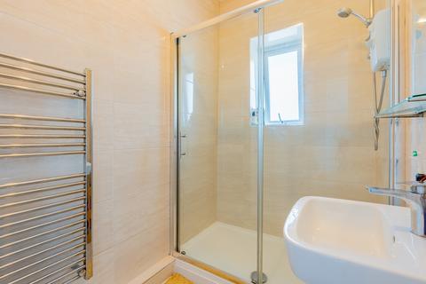 Flat 3, 6 Cotham Place, Bristol, BS6 6QS