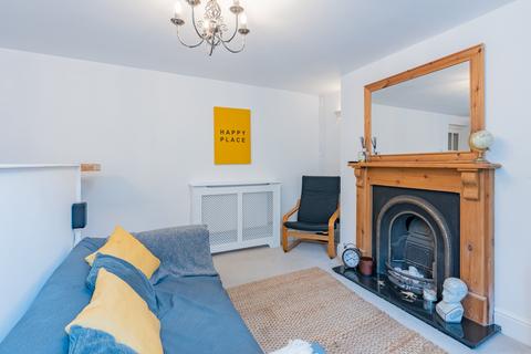 Flat 1, 7 Anglesea Place, Bristol, BS8 2UN