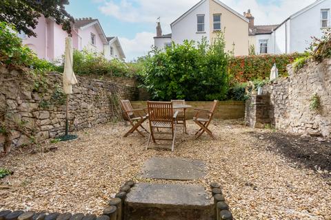 Flat 1, 7 Anglesea Place, Bristol, BS8 2UN