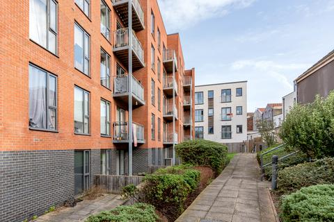 Flat 7, Trinity Apartments Braggs Lane, Bristol, BS2 0FS