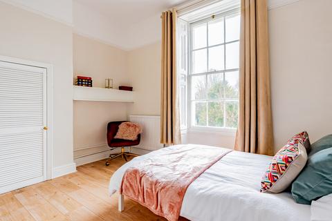 First Floor Flat, 2 Frederick Place, Bristol, BS8 1AS
