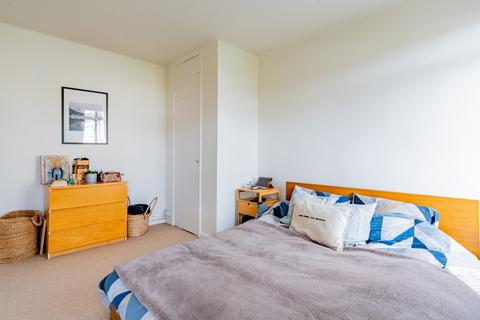 Flat 3, 13 Royal Park, Bristol, BS8 3AL