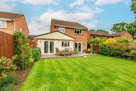 47 Bakersfield, Longwell Green, Bristol, BS30 9YP