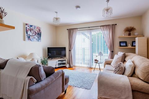 1 bedroom flat for sale, 526 Fishponds Road, Bristol BS16