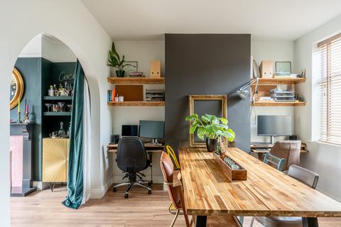7 Grantham Road, Bristol, BS15 1JR