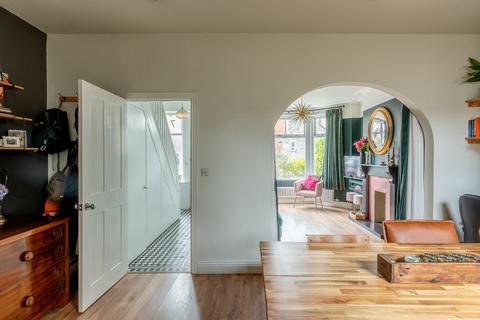 7 Grantham Road, Bristol, BS15 1JR