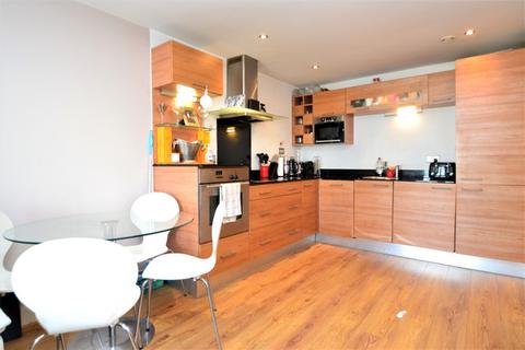 2 bedroom flat to rent, Mackenzie House, Chadwick Street, Leeds LS10