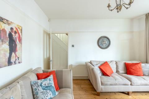 70 Kenmore Crescent, Bristol, BS7 0TR