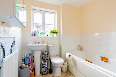 Flat 3, 18 Amis Walk, Horfield, Bristol, BS7 0EX