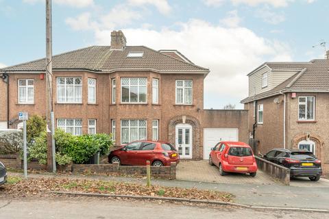 36 Kenmore Crescent, Bristol, BS7 0TL