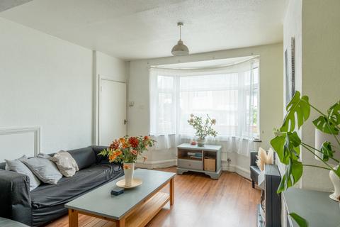 8 Branksome Crescent, Bristol, BS34 7EQ