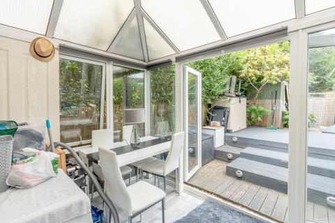 82 Glyn Vale, Bristol, BS3 5JF