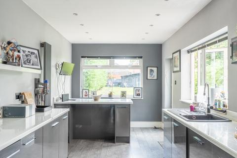 572 Wells Road, Bristol, BS14 9BD