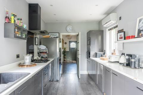 572 Wells Road, Bristol, BS14 9BD