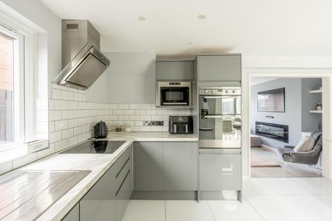 11 Haycombe, Bristol, BS14 0AJ