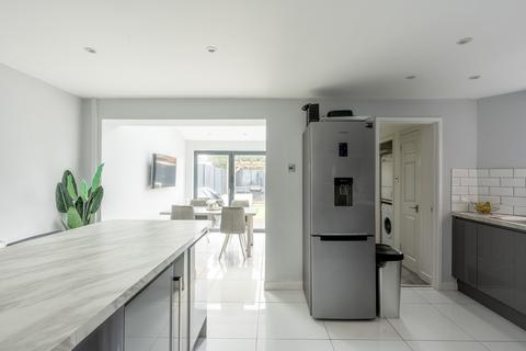 11 Haycombe, Bristol, BS14 0AJ