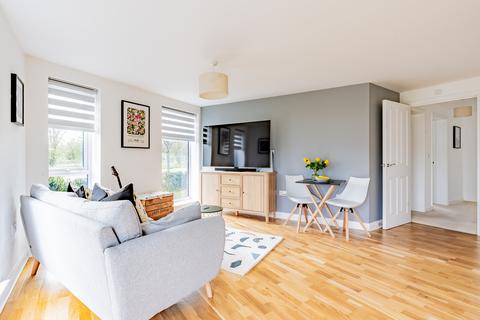 Flat 2, 18 Abrahams Close, Bristol, BS4 1FQ