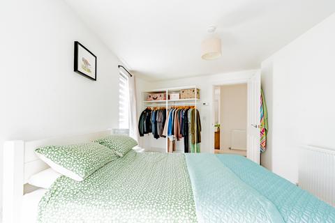 Flat 2, 18 Abrahams Close, Bristol, BS4 1FQ