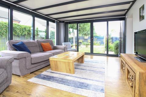 135 Forth Avenue, Portishead, Bristol, BS20 7NQ