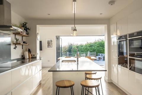 8 Hilltop, Portishead, Bristol, BS20 8RH