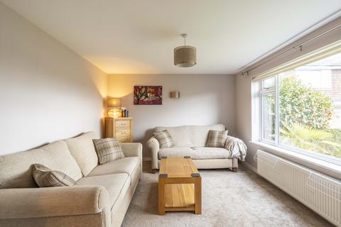 23 Chestnut Grove, Clevedon, BS21 7LA