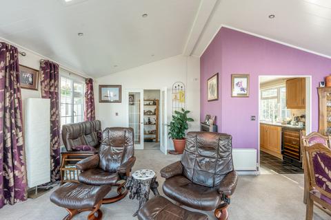 2 bedroom park home for sale, Walton Bay, Clevedon BS21