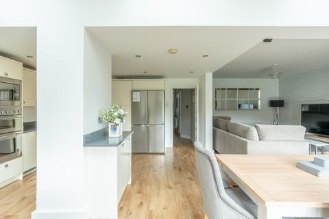 8 Raynes Road, Bristol, BS3 2DL