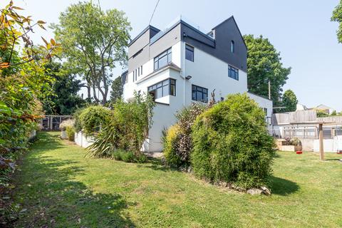 323 Bishopsworth Road, Bristol, BS13 7LN