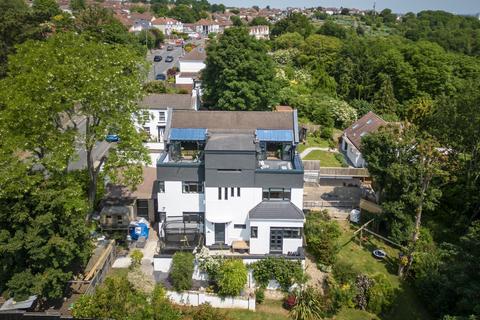 323 Bishopsworth Road, Bristol, BS13 7LN