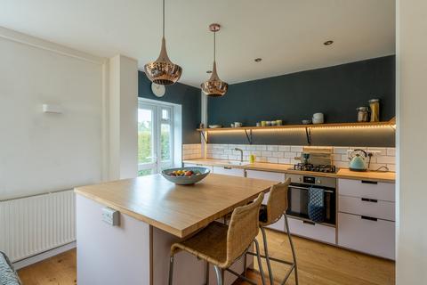 14 Raymend Walk, Bristol, BS3 5AP