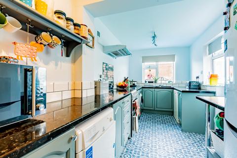 18 Ashton Drive, Bristol, BS3 2PW