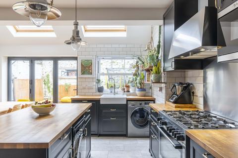 20 Agate Street, Bristol, BS3 3AG