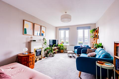 16 Hedgers Close, Ashton, Bristol, BS3 2SX