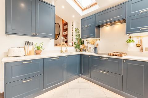 4 Truro Road, Bristol, BS3 2AE