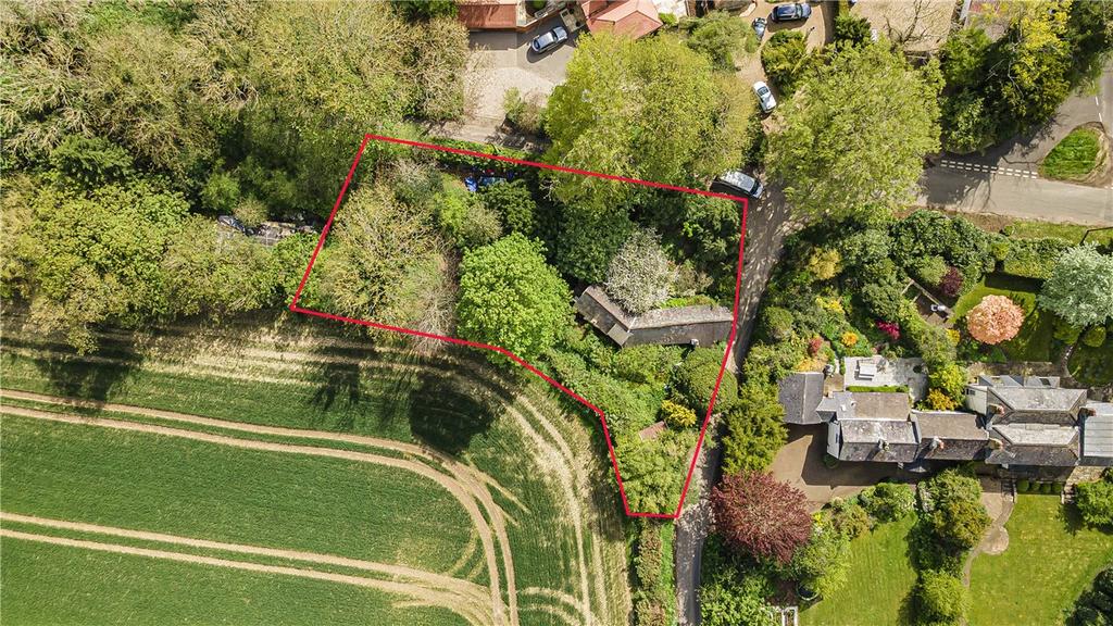 Old Watling Street, Flamstead, St.... 4 bed detached house for sale £