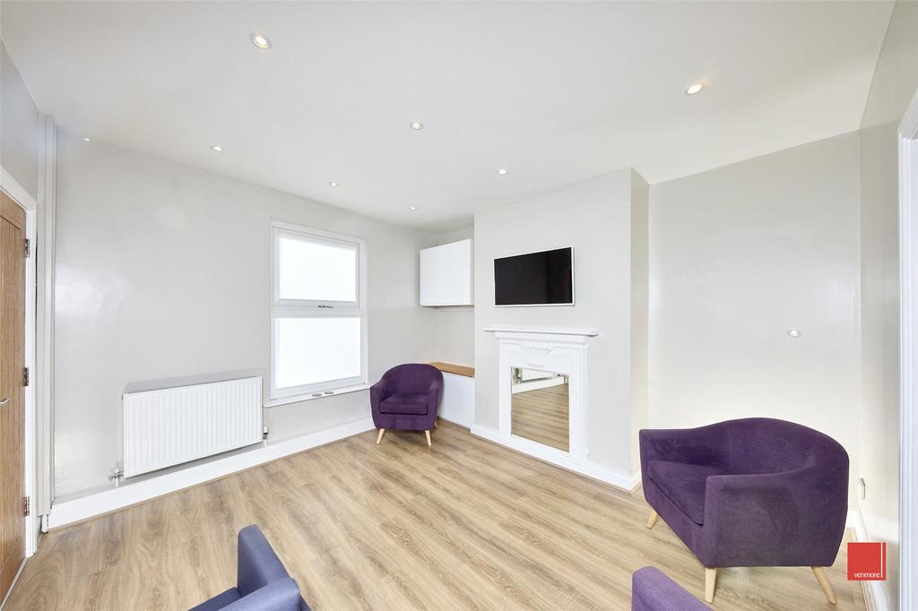 Woodlands Road, Aigburth, Liverpool, L17 2 bed end of terrace house for