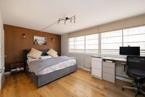 3 bedroom flat for sale, Hyde Park Estate, London, W2