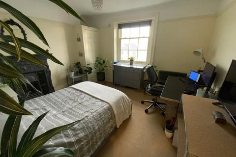 2 bedroom flat to rent, Brunswick Square, Hove, BN3