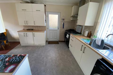3 bedroom semi-detached house for sale, Pine Grove, Neath, Neath Port Talbot.
