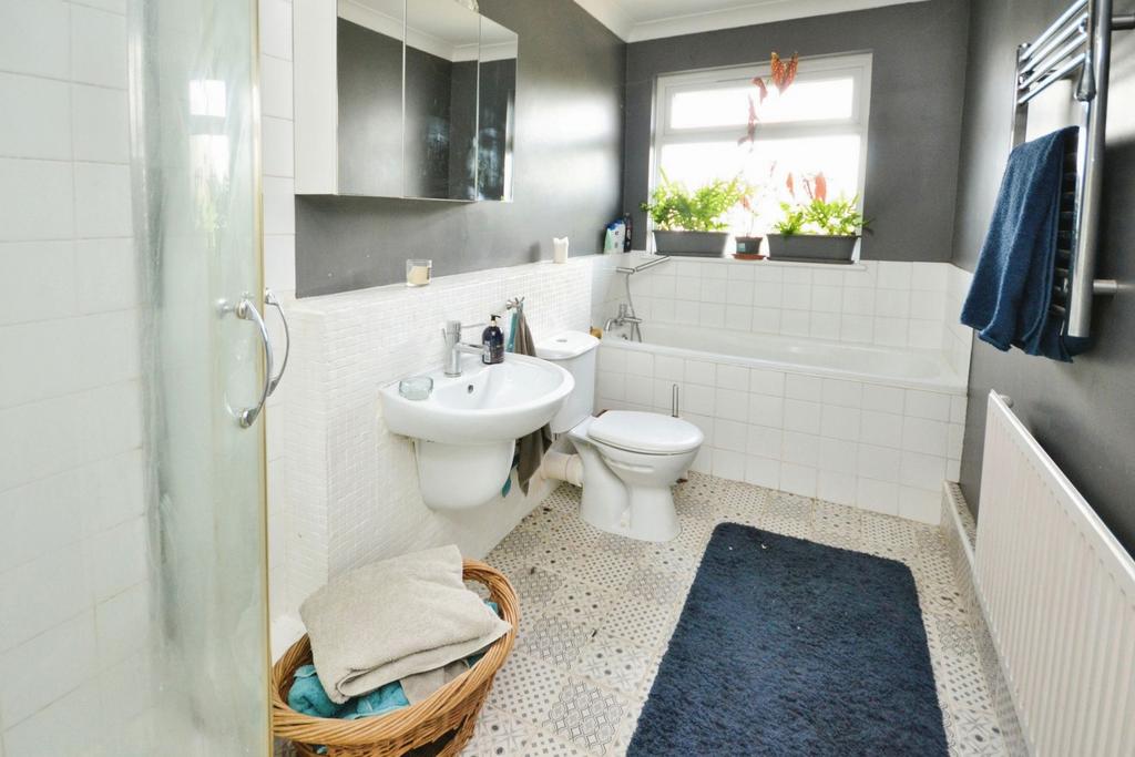 Four Piece Family Bathroom