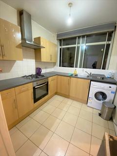2 bedroom flat to rent, (Ground Floor) 18 Tanners Lane Ilford IG6 1QJ