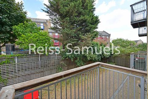 2 bedroom apartment to rent, Westferry Road, London E14