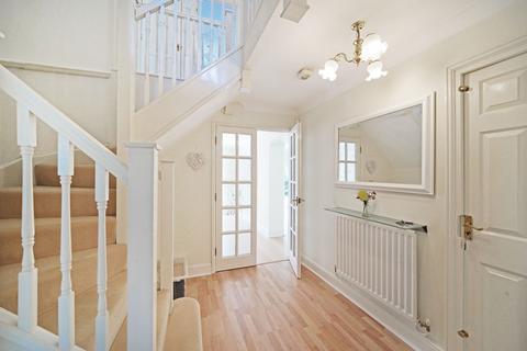 9 Dunham Croft, Dorridge, Solihull, B93 8RZ
