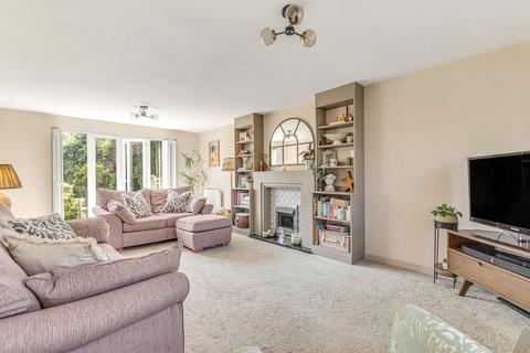 25 Barons Close, Kirby Muxloe, Leicester, LE9 2BW