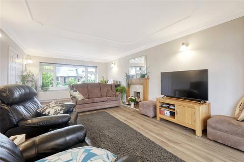 171 Burges Road, Thorpe Bay, Southend-on-sea, SS1 3JN