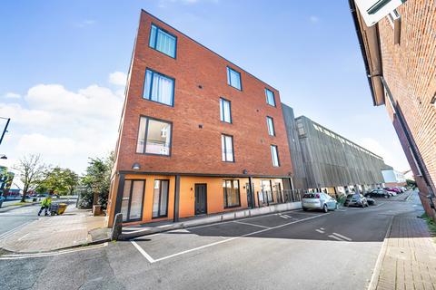 2 bedroom apartment for sale, Field End Road, Ruislip