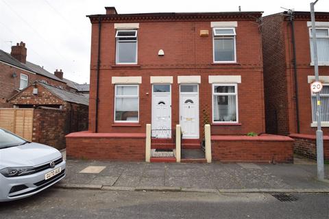 2 bedroom semi-detached house to rent, Cambrian Road, Stockport, SK3 9NU