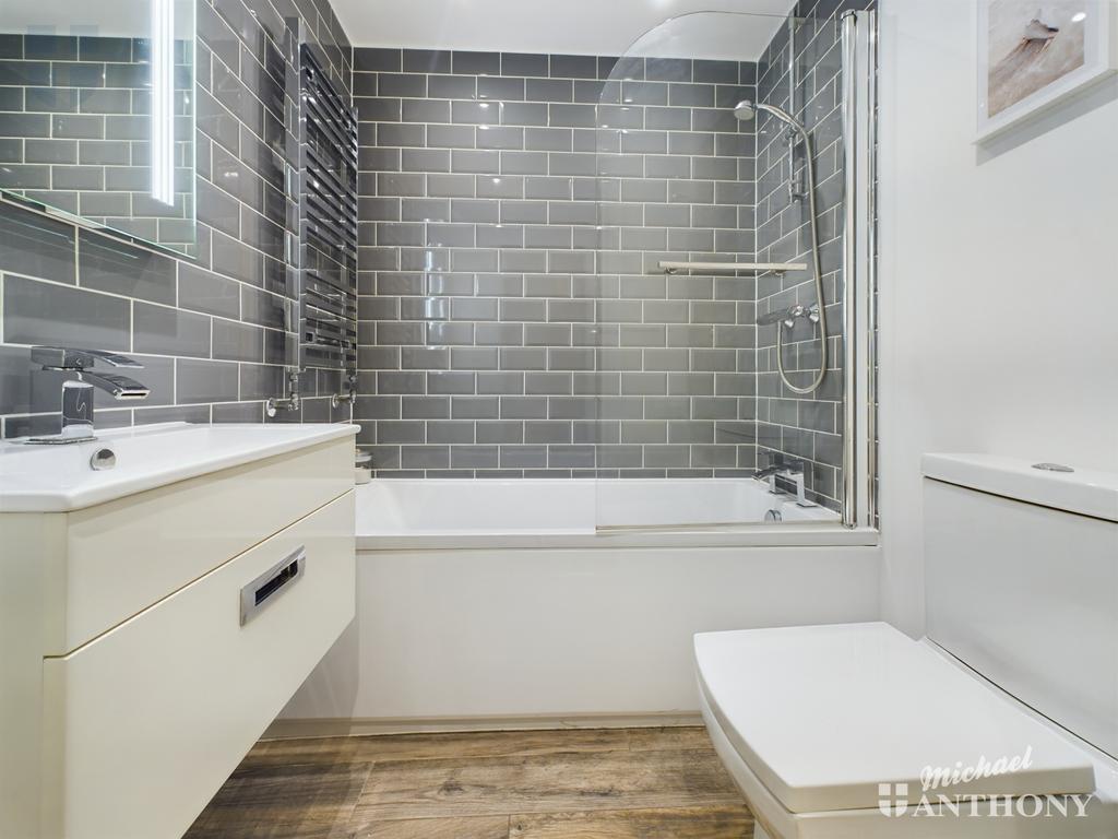 Cam03218 g0 pr0191 still009