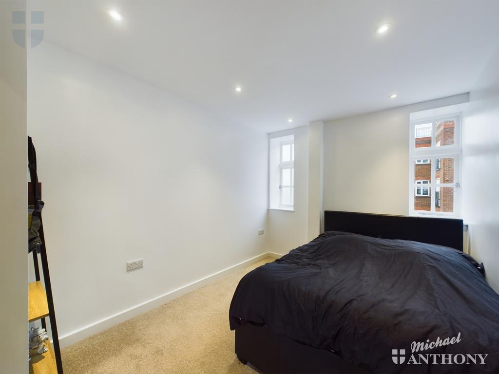 Cam03218 g0 pr0191 still010